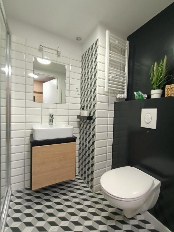 Droinvest Apartament Zarembowicza 33 Wroclaw Lotnisko Airport Exterior photo